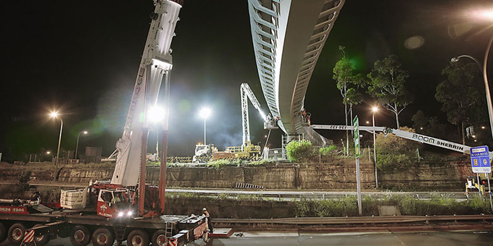 Australian Steel Institute - Falcon Street Footbridge, Sydney